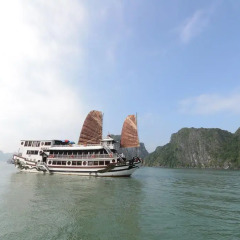 Отель Halong Royal Palace Cruise 3* Номер Делюкс с двуспальной кроватью фото 5