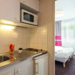 Отель Appart'City Lyon - Part-Dieu Garibaldi Студия с различными типами кроватей фото 4