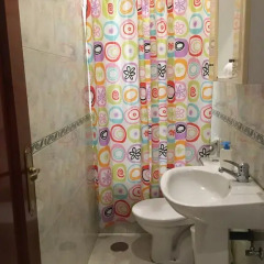 Отель Apartamentos Madrid Hortaleza Испания, Мадрид - отзывы, цены и фото номеров - забронировать отель Apartamentos Madrid Hortaleza онлайн ванная
