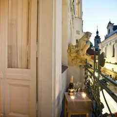 Отель Charles IV Apartments Чехия, Прага - отзывы, цены и фото номеров - забронировать отель Charles IV Apartments онлайн балкон