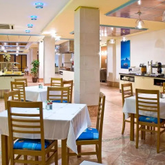 Отель Azuline Hotel - Apartamento Rosamar Испания, Сан-Антони-де-Портмань - отзывы, цены и фото номеров - забронировать отель Azuline Hotel - Apartamento Rosamar онлайн питание