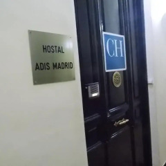 Отель Hostal Adis удобства в номере