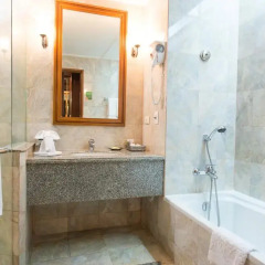 Отель Century Park 4* Улучшенный номер фото 2