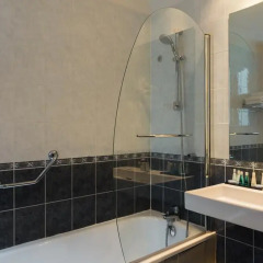 Отель Hôtel Saint Cyr Etoile ванная фото 2