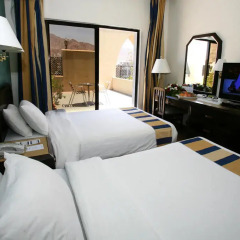 Отель Golden Tulip Aqaba 4* Стандартный номер с 2 отдельными кроватями