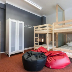 United Backpackers Hostel Кровать в общем номере с двухъярусными кроватями фото 4