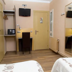 Отель Hostal Barcelona Стандартный номер фото 2