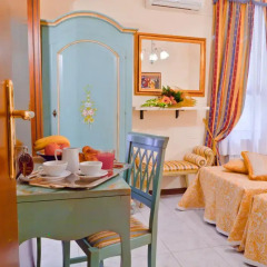 Hotel Henry 2* Номер с общей ванной комнатой с различными типами кроватей (общая ванная комната) фото 4