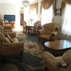 Отель Guest House Anakhit Стандартный семейный номер разные типы кроватей