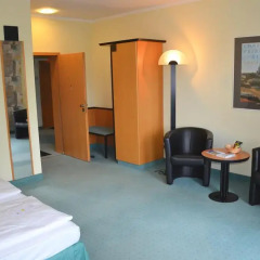 AZIMUT Hotel Dresden 4* Стандартный номер с двуспальной кроватью