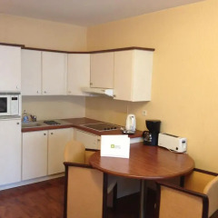 Отель B-aparthotel Montgomery 4* Апартаменты с различными типами кроватей фото 2