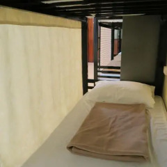 Red Lips Hostel Кровать в общем номере фото 9