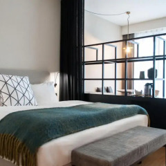 Отель PREMIER SUITES PLUS Antwerp 3* Номер Делюкс с различными типами кроватей фото 2