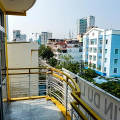 Yellow Hotel Нячанг балкон