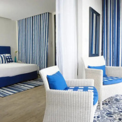 Отель Phuket Boat Quay 4* Номер Делюкс с различными типами кроватей фото 13