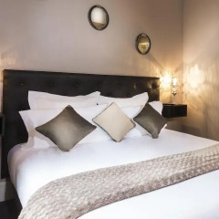 Отель Hôtel Claridge 4* Стандартный номер с различными типами кроватей