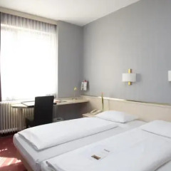 Отель Berlin Plaza am Kurfuerstendamm комната для гостей
