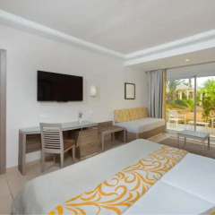 Отель Iberostar Mehari Djerba 4* Стандартный семейный номер с двуспальной кроватью фото 4