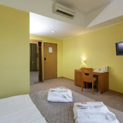 Hotel Bern by TallinnHotels 3* Номер Эконом с двуспальной кроватью фото 6
