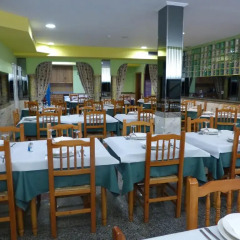 Hotel Restaurante El Ancla Понферрада питание