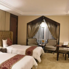 Отель Al Meroz Bangkok 5* Улучшенный номер с различными типами кроватей фото 2