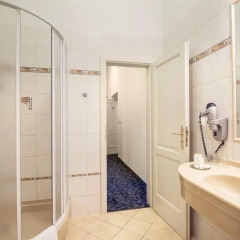 Ontario Hotel Garni 3* Стандартный номер с различными типами кроватей фото 9