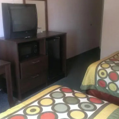 Отель Super 8 by Wyndham West Haven 2* Стандартный номер с различными типами кроватей фото 2