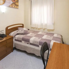 Отель Hostal Sans Номер с общей ванной комнатой с различными типами кроватей (общая ванная комната) фото 3