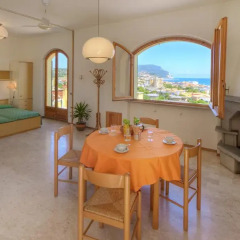 Отель Residence Gigli Нумана в номере фото 2