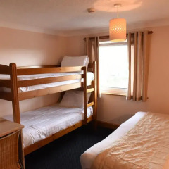 Hazeldene Hotel 3* Стандартный семейный номер с различными типами кроватей фото 5