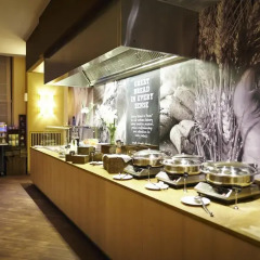 Отель Ramada Plaza Antwerp Бельгия, Антверпен - 1 отзыв об отеле, цены и фото номеров - забронировать отель Ramada Plaza Antwerp онлайн питание фото 2