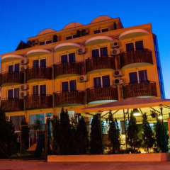 Отель Ivian Family Hotel Болгария, Равда - отзывы, цены и фото номеров - забронировать отель Ivian Family Hotel онлайн пляж