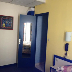 Отель Hôtel Lanjuinais удобства в номере