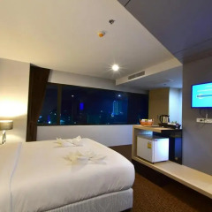 Siam Oriental Hotel 3* Номер Делюкс с различными типами кроватей фото 3