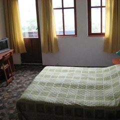 Отель Guestrooms Roos Стандартный номер
