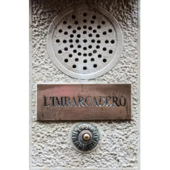 Отель LImbarcadero сейф в номере