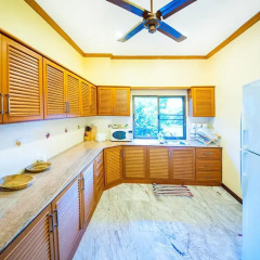 Отель Yellow Villa With Pool In Rawai в номере