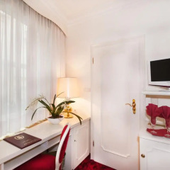 Hotel Amadeus 4* Стандартный номер с различными типами кроватей фото 2