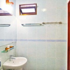 Giang Son 1 Hotel ванная