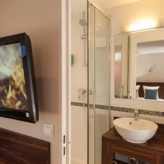 The Originals Hotel Paris Montmartre Apolonia (ex Comfort Lamarck) 3* Стандартный номер с различными типами кроватей фото 5