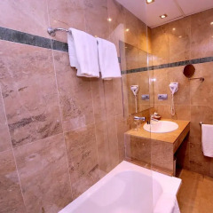Hotel Glories 3* Стандартный номер с различными типами кроватей фото 20
