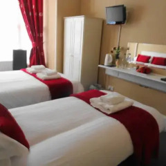 Отель Lyndhurst Guest House 3* Стандартный номер с 2 отдельными кроватями фото 4