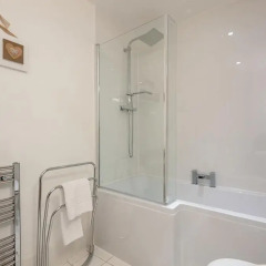 Отель Glasgow City Flats ванная