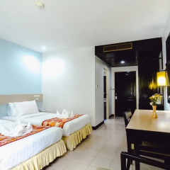 Отель Karon Whale Resort 3* Стандартный номер с двуспальной кроватью фото 2