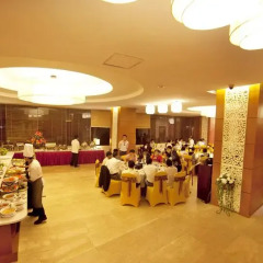 Muong Thanh Grand Ha Long Hotel 4* Номер Делюкс с различными типами кроватей фото 7