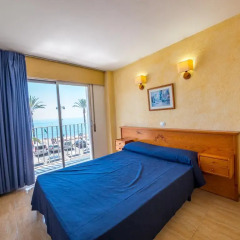 Отель Apartaments AR Borodin Испания, Льорет-де-Мар - отзывы, цены и фото номеров - забронировать отель Apartaments AR Borodin онлайн комната для гостей фото 5