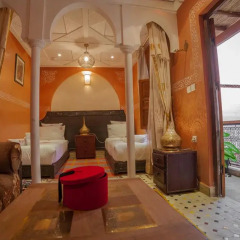 Отель Dar Ikalimo Marrakech 3* Улучшенный номер с различными типами кроватей фото 10