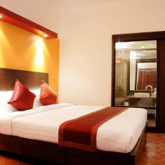 Отель All Seasons Naiharn Phuket 3* Стандартный номер с двуспальной кроватью