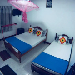 Lark Nest Hotel фитнесс-зал