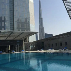 Отель Nasma Luxury Stays - Central Park Tower бассейн